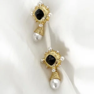 Alternative view of Elisa Oniks taşlı incili küpe