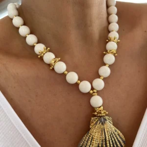 Alternative view of Beyaz Mercan Deniz Kolye