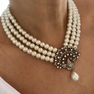 Alternative view of Pavo İnci Kolye